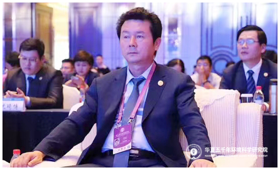 李伟华.jpg 李伟华.jpg